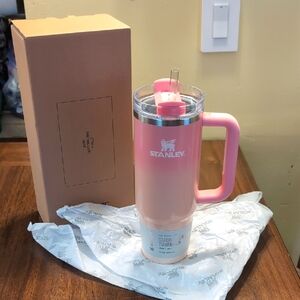 Stanley Quencher - Pink Mesa Sunset - 30 OZ - NIB
